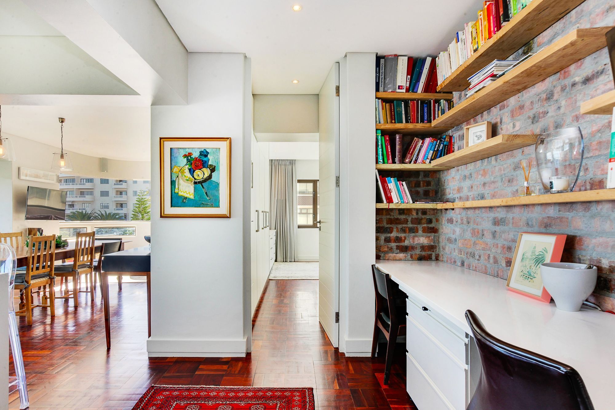 Backup Powered Sea View Apartment On The Promenade Cape Town Exterior photo
